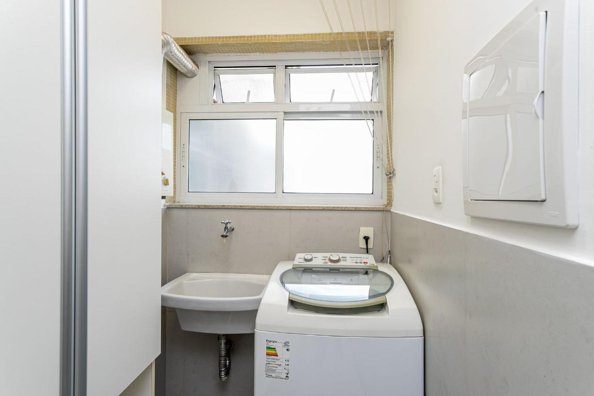 Apartamento C/ Garagem Em Copacabana | Sqc 238/707